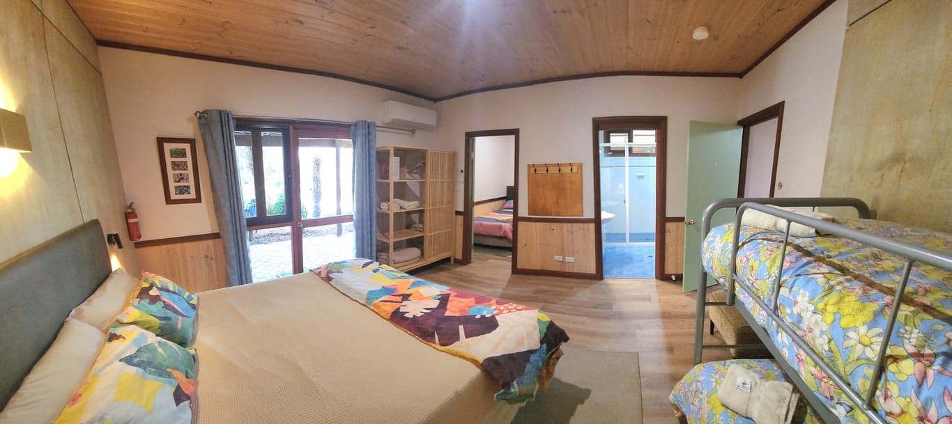 Thumbnail 2 of Bilpin Country Lodge family accommodation in Blue Mtns NSW