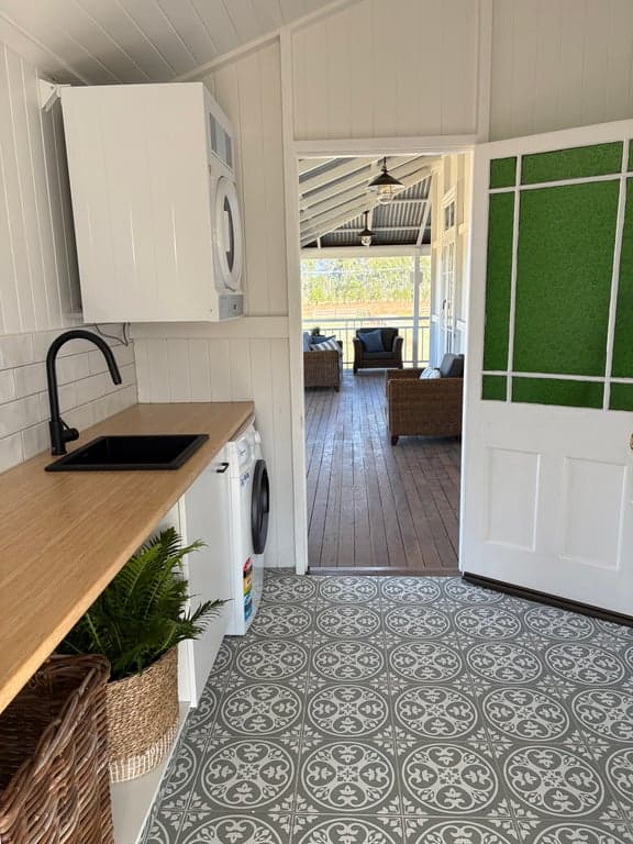 Thumbnail 4 of 3 bedroom renovated Queenslander on 10 acres
