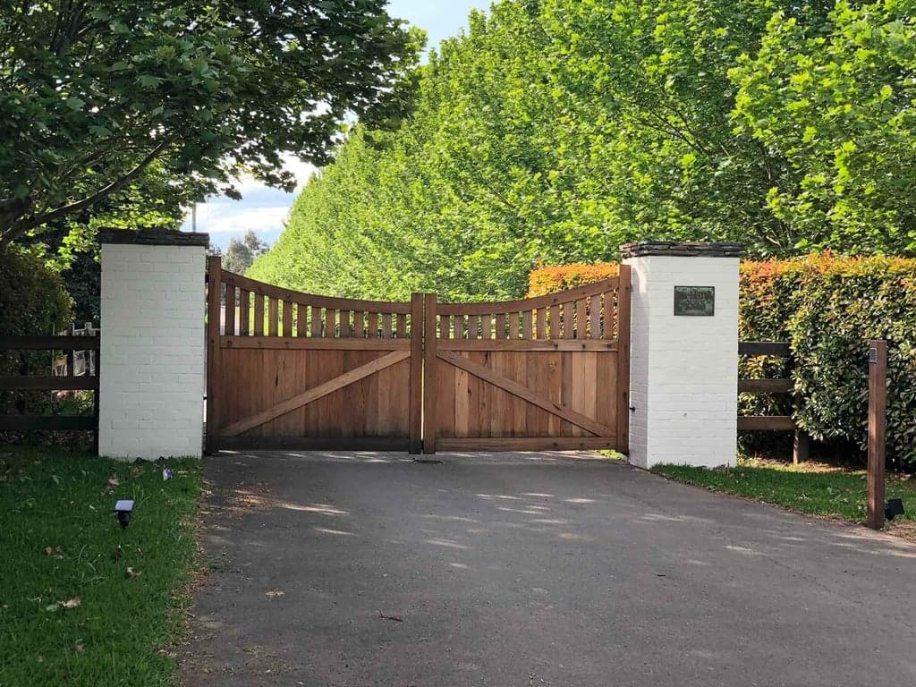 Photo of Luxury Equestrian Property Stay for your Horse