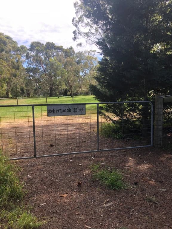 Farm Stay at Sherwood Park bed and breakfast BYO horse, Somerville, VIC (photo 8)