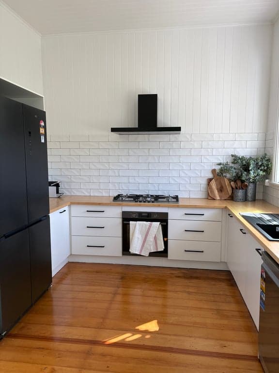 Thumbnail 3 of 3 bedroom renovated Queenslander on 10 acres