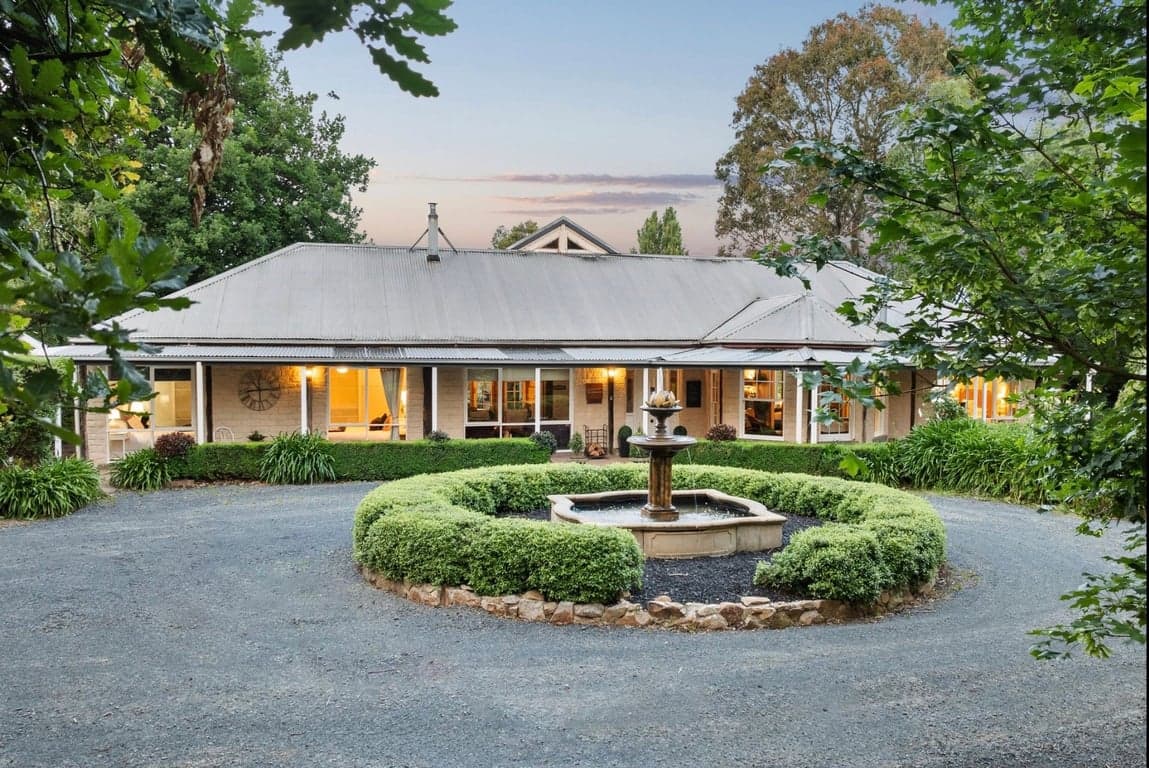 Farm Stay at Stunning location with Mountain views stateforest 5 min away, Neerim South, VIC (photo 1)