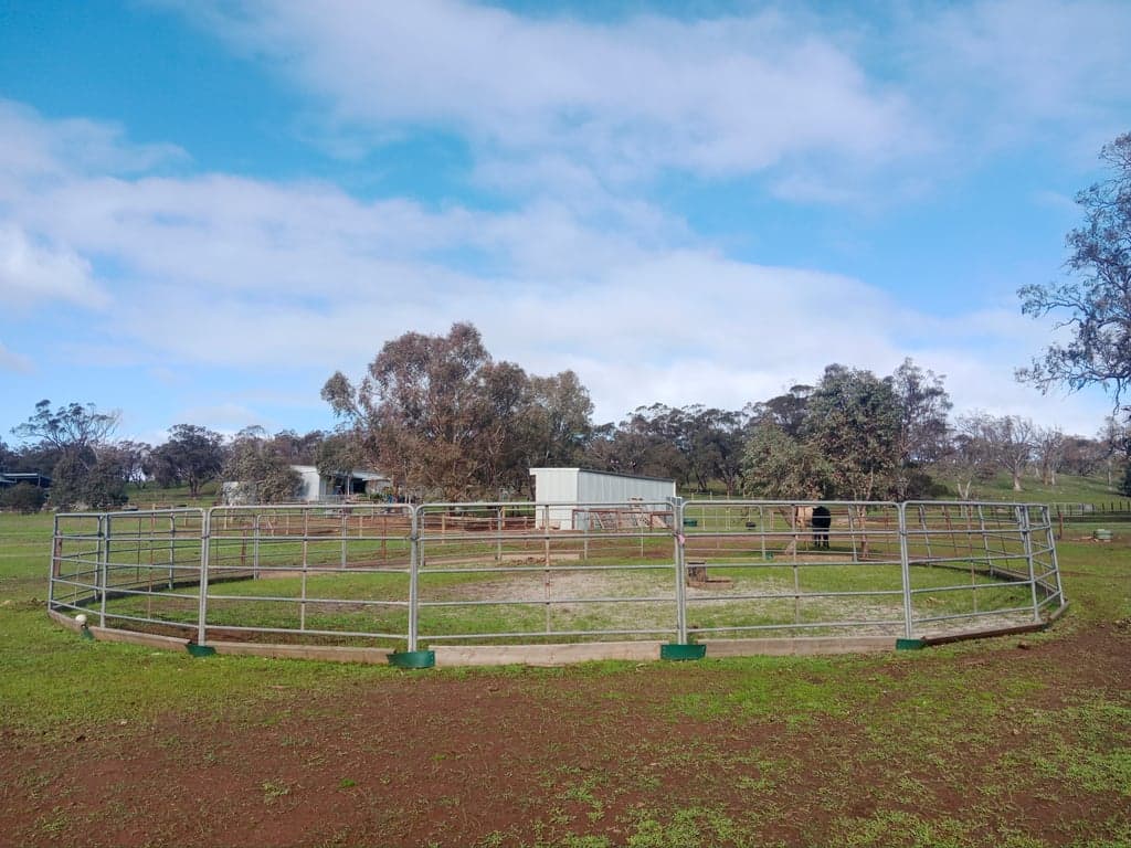 Thumbnail 6 of Short stay holiday with your horse
traveling overnight stays