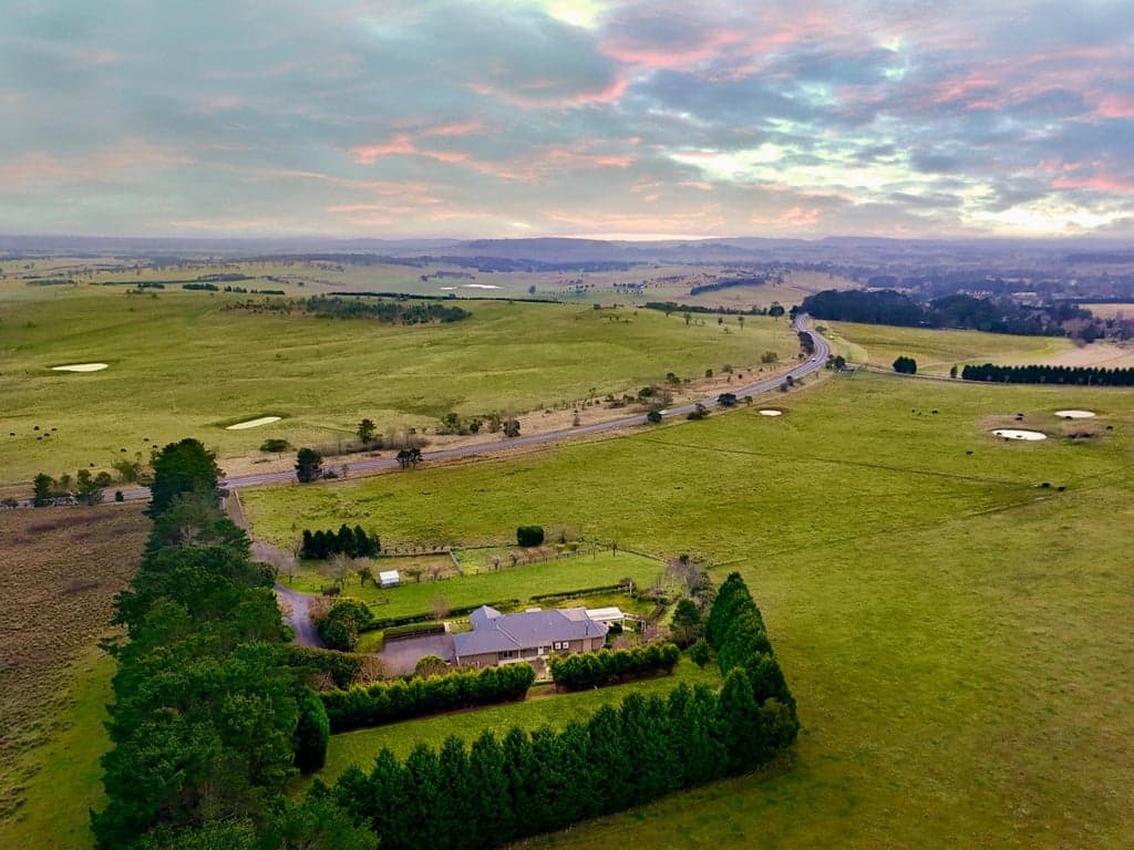 Farm Stay at Airbnb with sweeping views & horse paddocks, Sutton Forest, NSW (photo 2)