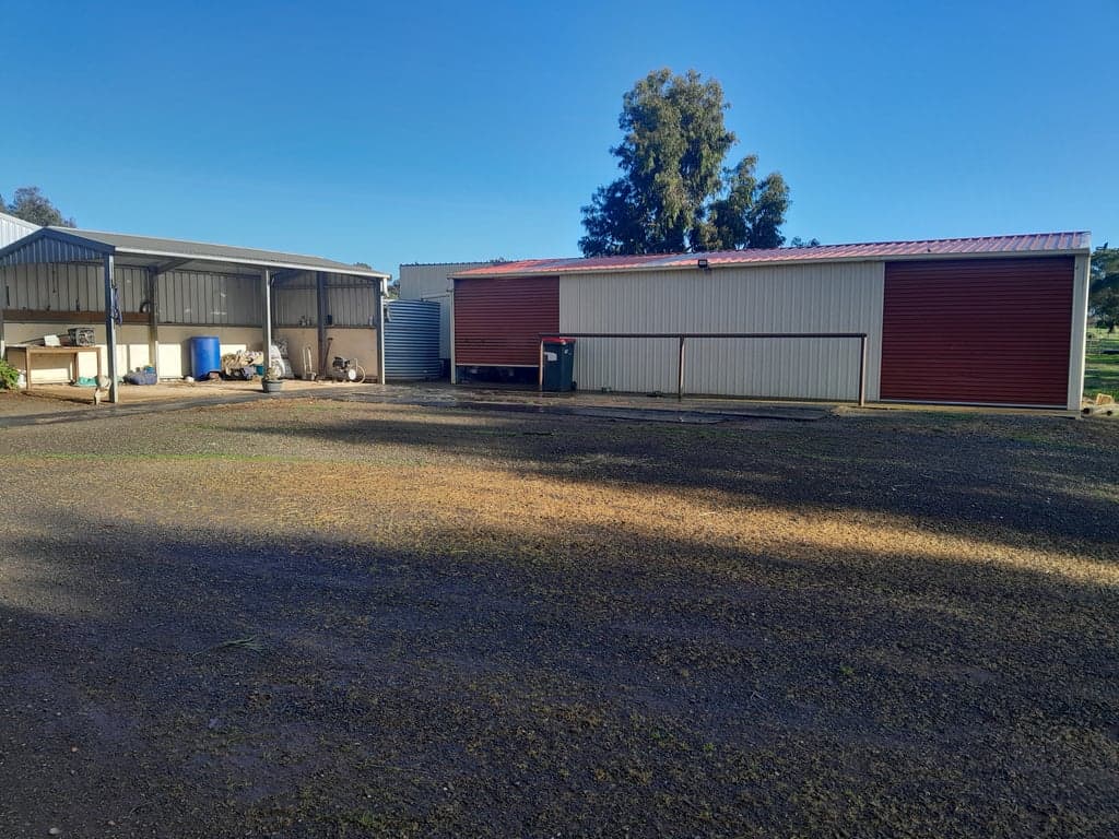 Thumbnail 6 of Yard with shelter and share paddocks. Arena and round yard