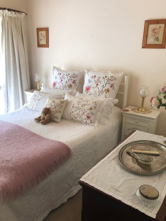 Farm Stay at Sherwood Park bed and breakfast BYO horse, Somerville, VIC (photo 3)