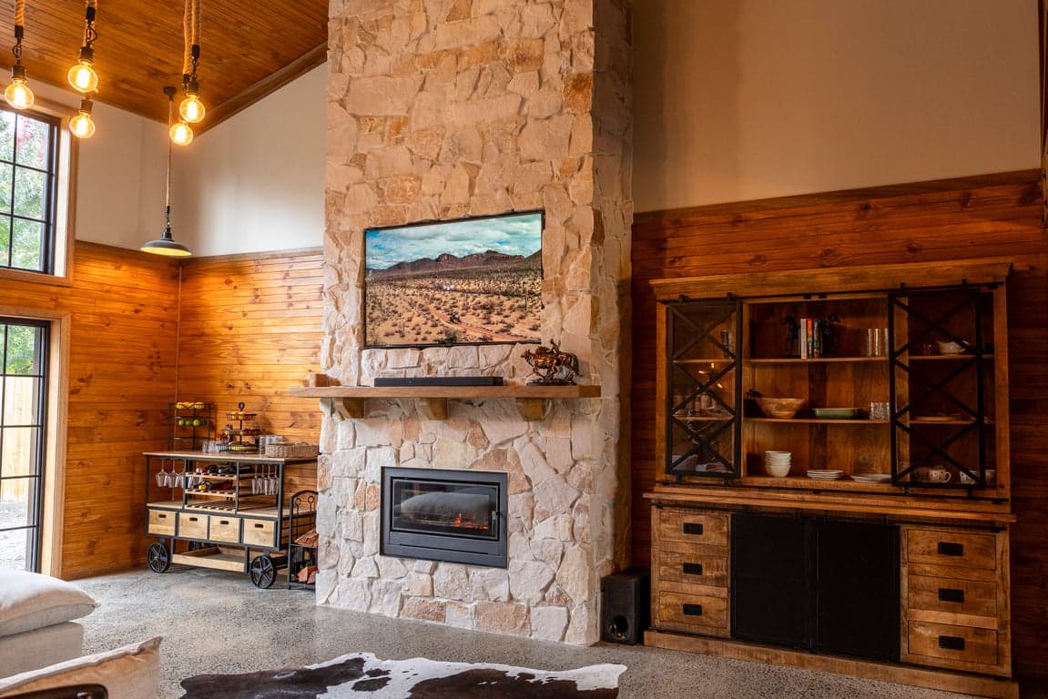 Thumbnail 9 of The Loft at Kingswood Ranch, Luxury Tamworth Getaway.