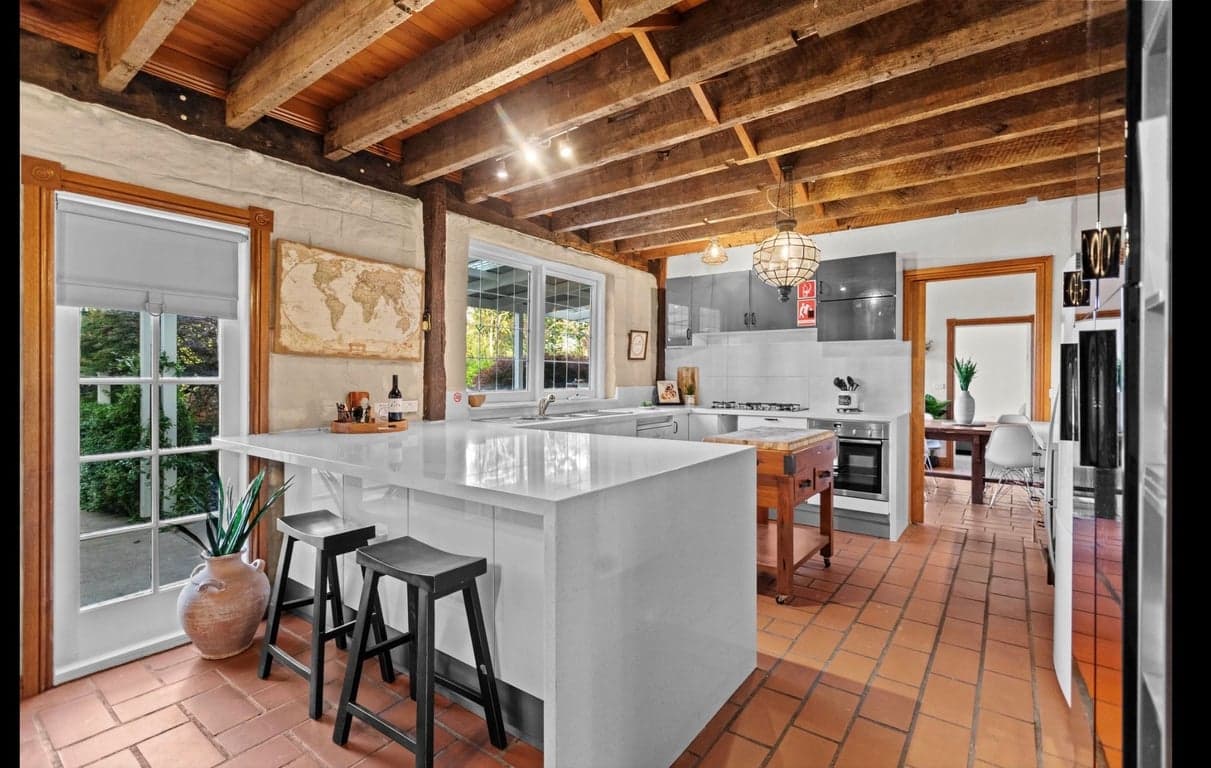 Farm Stay at Stunning location with Mountain views stateforest 5 min away, Neerim South, VIC (photo 9)