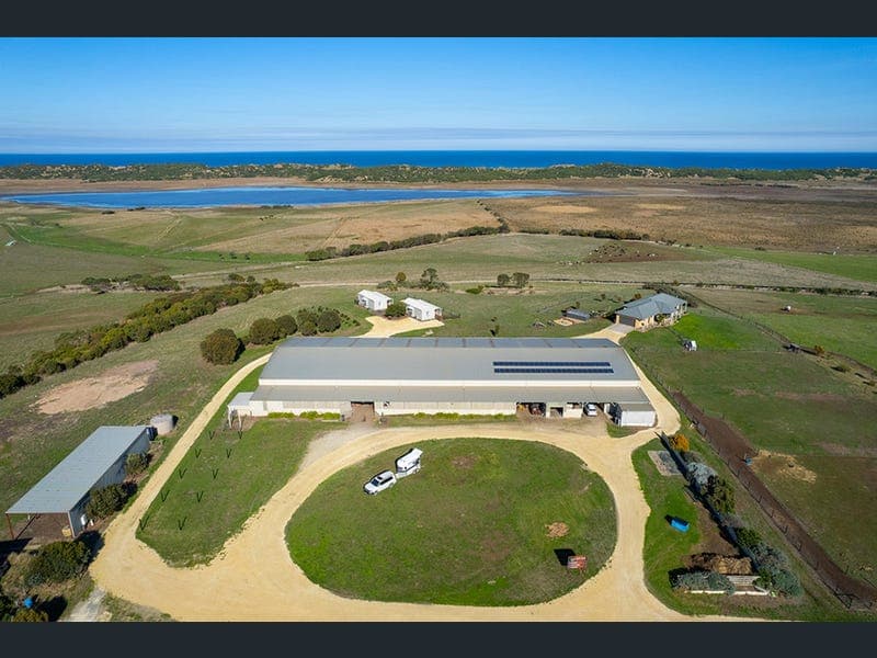 Thumbnail 4 of High View Horse Complex